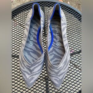 Rothy's Chevron Patterned Flats in Gray and Blue